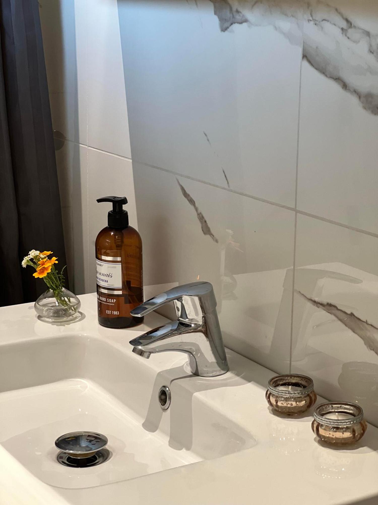 Ett Naturparadis Intill Moerrumsan Appartement